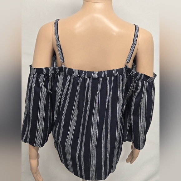 Bobeau M Off The Shoulder Top Rayon Short Sleeve Blue White Stripes - Picture 5 of 5